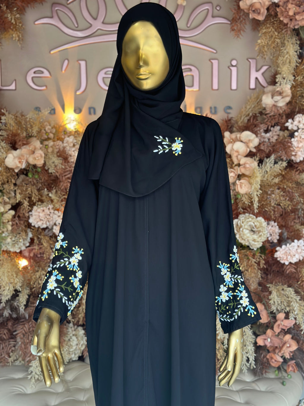 Daisy Floral Embroidered Abaya with Matching Hijab