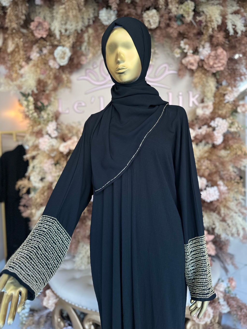 The Thahaba Abaya & Matching Hijab